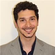 Insegnante di Italiano qualificato con esperienza in Italia e all'estero